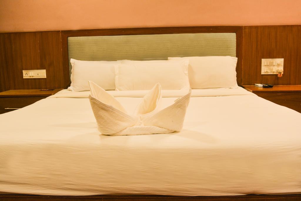Serene Boutique Hotel Bangalore Exterior photo