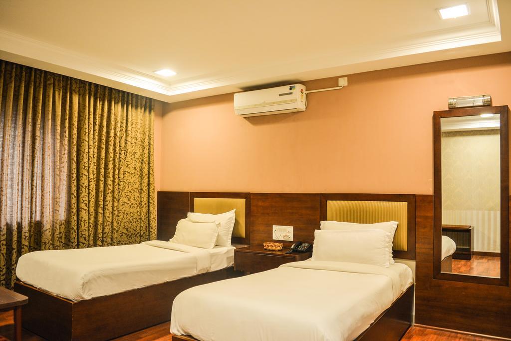 Serene Boutique Hotel Bangalore Exterior photo